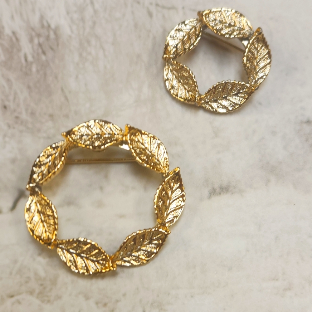 Gerrys 🍃✨️ Gold Leaf Brooch Set